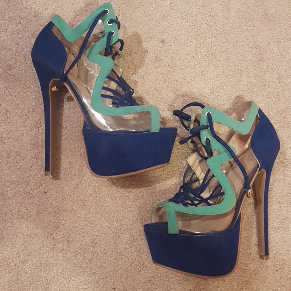 Clear&Blue high heeled pumps